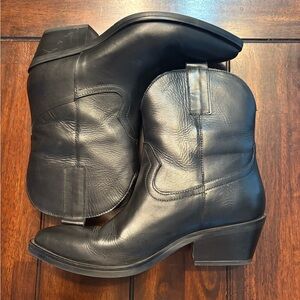 OVYÈ BY CRISTINA LUCCHI Black Leather Boots